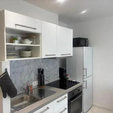 2 Pieces Luxe Pinede Juan Les Pins Apartamento